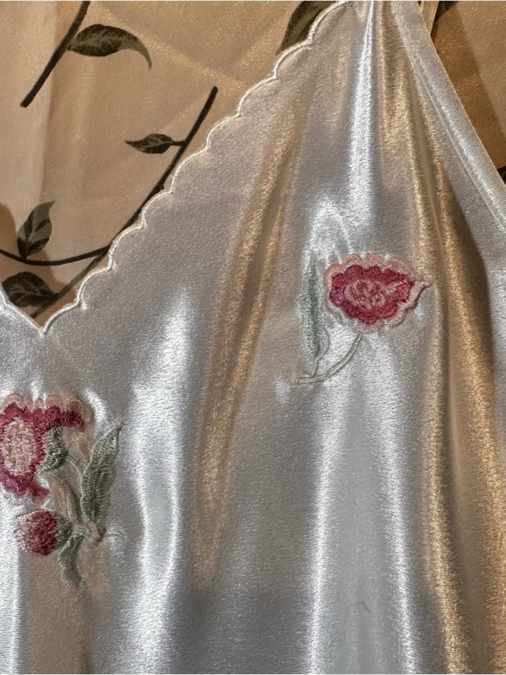 VINTAGE VAL MODE LINGERIE WHITE BRIDAL SLIP- MINI- FLORAL EMBROIDERY SIZE L - Picture 2 of 6